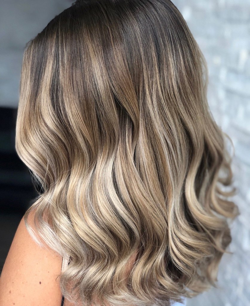 bioionic's tweet image. Look at that shine 🌟
Hairstylist: Kristin Newby
Tool: Long Barrel Styler Pro Curling Iron
#bioionic #beautypoweredbynature