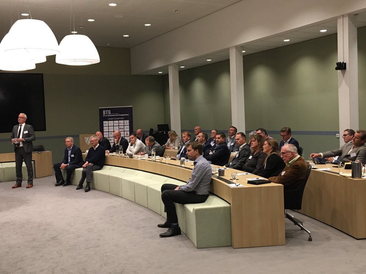 BTG_org's tweet photo. Interactie met inwoners, ondernemers en BTG leden over belang fiber to the home #SmartCities #commscope @janhonig https://t.co/2P5KHBeS8a