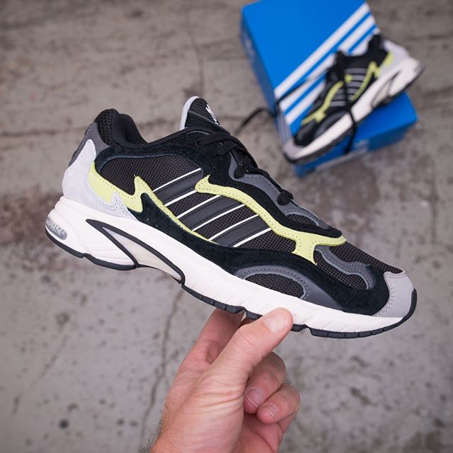 Footish.se on "adidas Originals Temper Run - F97209 •• Ännu en bra siluett med 90-talsvibbar. Temper Run är verkligen stark modell från adidas Originals #adidasoriginals #temperrun #footish •• Link in