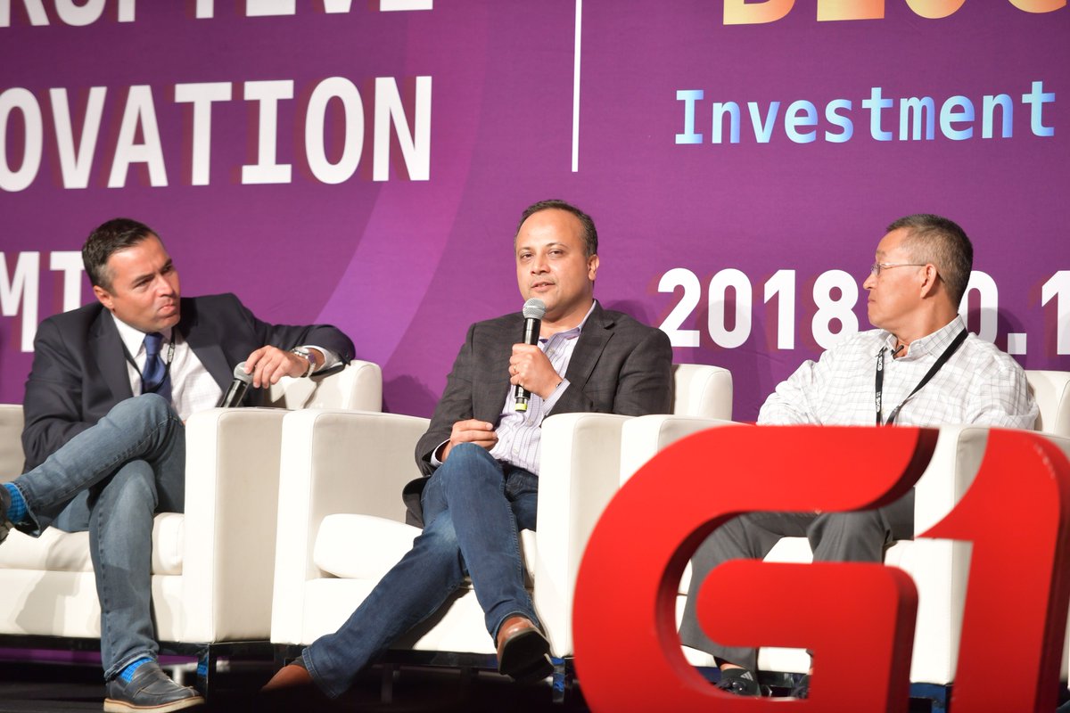 SVBI_Official's tweet photo. What an impressive panel conducted by @MattOguz , #EricLy, @SumitGup, #AmanJohar, #LarryLi #BlockchainAI. All of them acquired significant awards from #GDIS.
#InnovationGoldenStar #OutstandingInvestor #OutstandingSpeaker #OutstandingEntrepreneur https://t.co/w303T7izMQ
