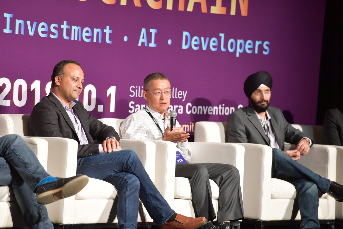 SVBI_Official's tweet photo. What an impressive panel conducted by @MattOguz , #EricLy, @SumitGup, #AmanJohar, #LarryLi #BlockchainAI. All of them acquired significant awards from #GDIS.
#InnovationGoldenStar #OutstandingInvestor #OutstandingSpeaker #OutstandingEntrepreneur https://t.co/w303T7izMQ