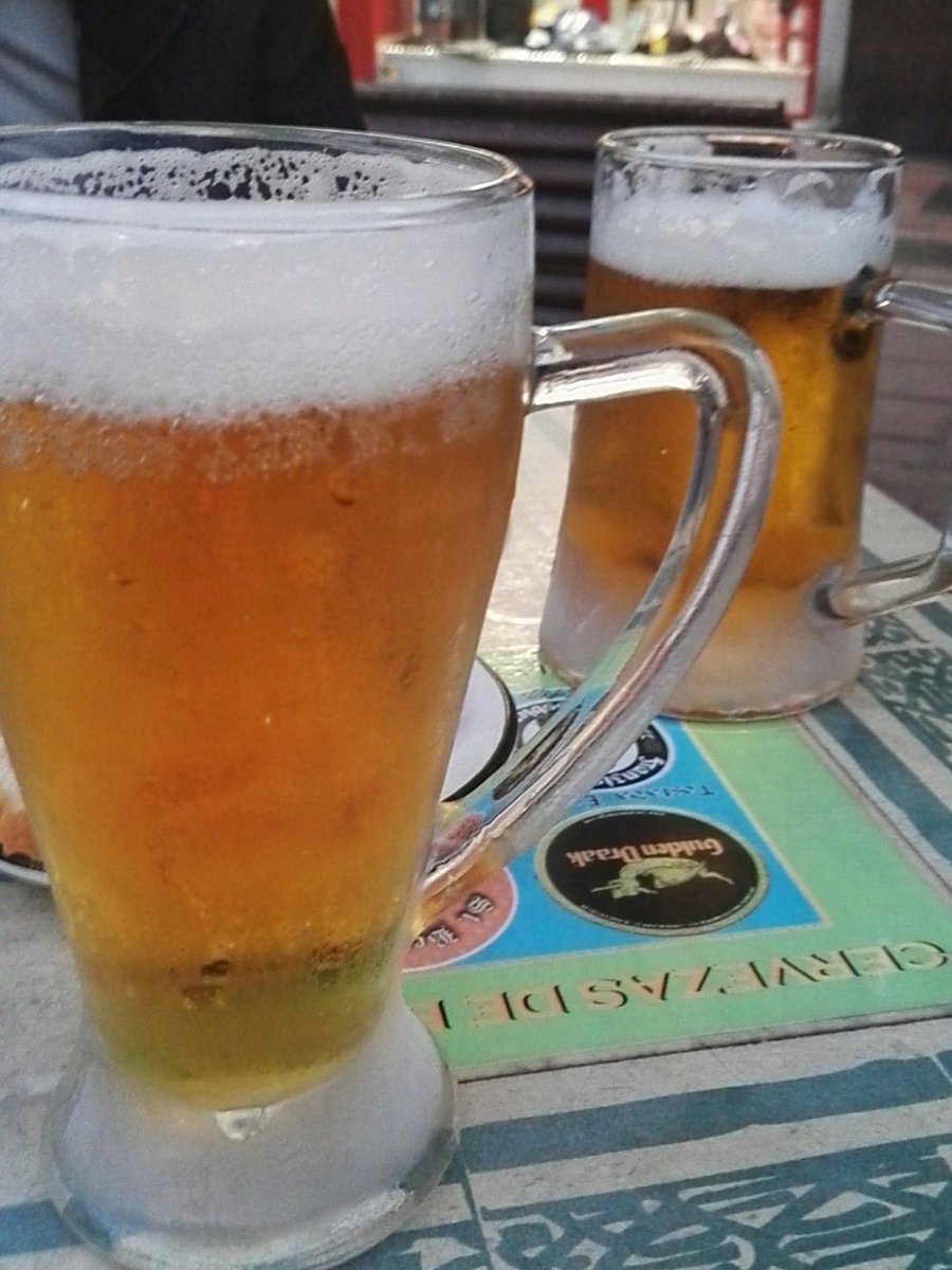 dueronetwork's tweet photo. Aprovechando los últimos minutos de terracota. En breve habrá que refugiarse en algún sitio calentito y con buena gente y cerveza. Ya está hecha la semana! https://t.co/wAYqr4yfKy
