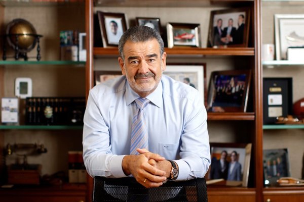 Atención emprendedores: Luksic premiará a 30 ideas con millonario premio goo.gl/RDCJDU