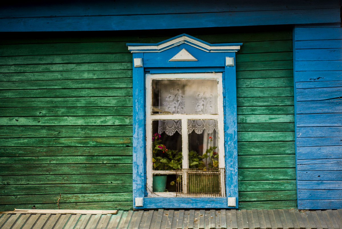 LostInKrasnodar's tweet photo. 3 часа в самолете, новый город, оранжевая манишка — так я впервые в жизни стал волонтером. Всей Самарой собирали продукты для пенсионеров, затем с блогерами  формировали из них наборы и отво��или в деревню. 

Больше -  в блоге https://t.co/oUiGX3r9xY

#корзинадоброты https://t.co/GHykk7VJFa