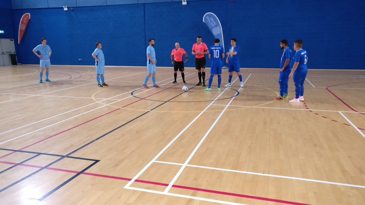 DubCityFutsal's tweet photo. Match starting!! #dublincityfutsalclub #dublincityfc https://t.co/hWrfHvukzA