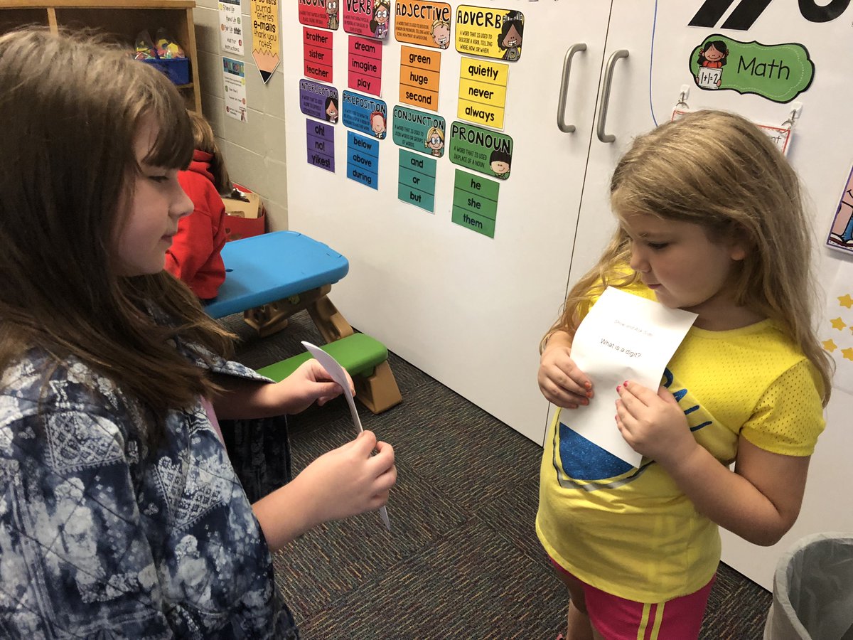 Today ss learned a new Kagan structure called Quiz Quiz Trade. Ss practiced this structure during math workshop with place value. So many skills at work! @MHPatriot #mhpatriot #lpsleads @KaganOnline #socialskills #knowledgebuilding #communication #thinkingskills #engagement