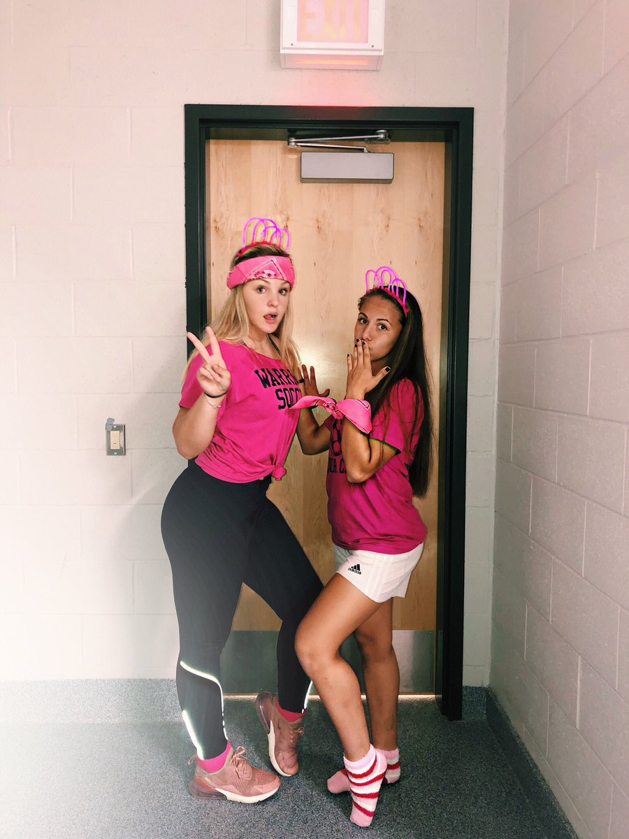 MasiasBella's tweet photo. You wear pink?!🤣 Try bleeding pink💗💗 @MontourWarrior @jadeneiman #itsoctober3rd https://t.co/1ZjBcGGqXR