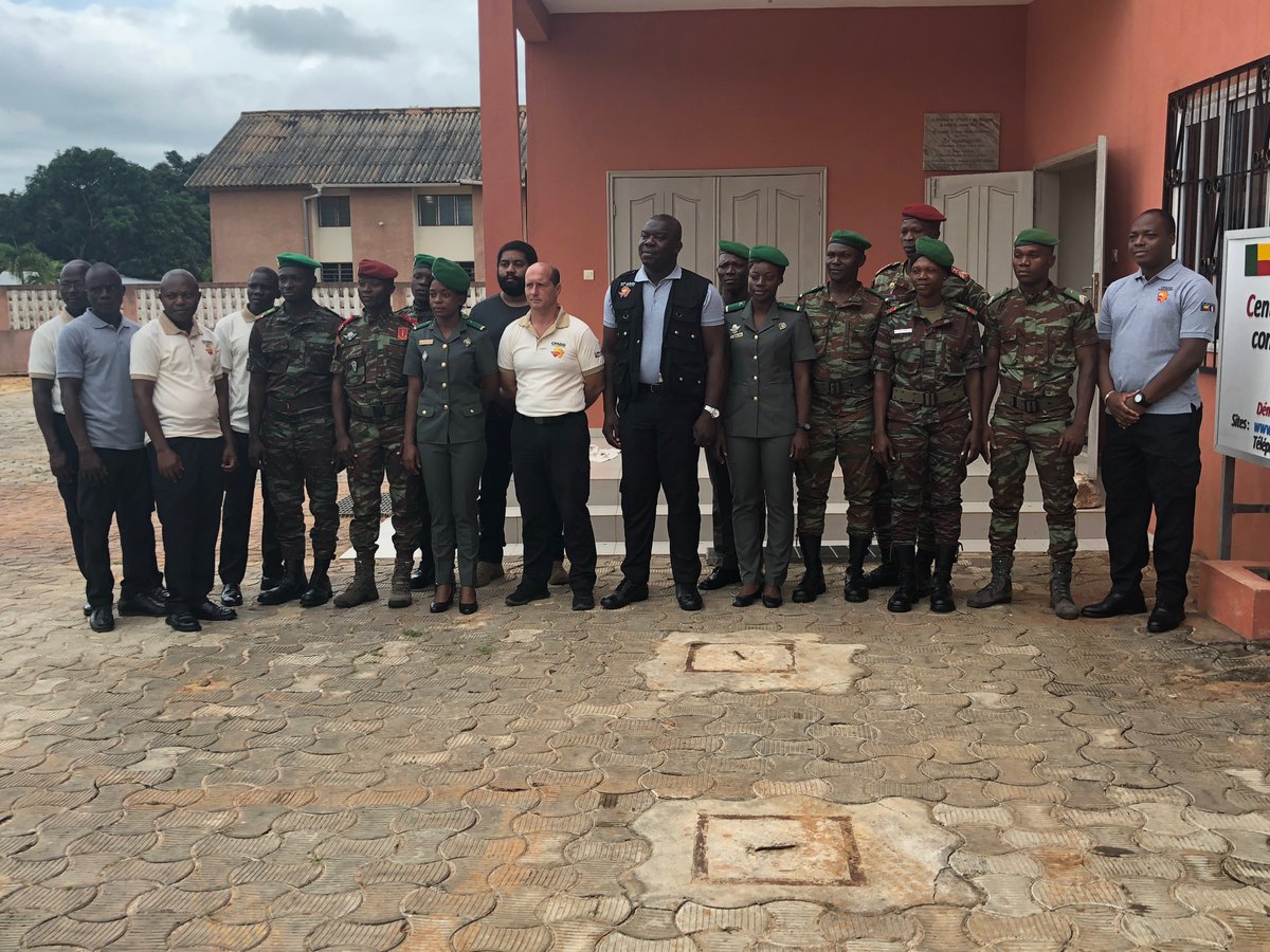 Remise de diplôme aux stagiaires de l'EOD 1 de septembre 2018
youtu.be/U-1coZTLIoQ
#CPADD <a href="/PNUDBenin/">PNUD Bénin</a> #BENIN