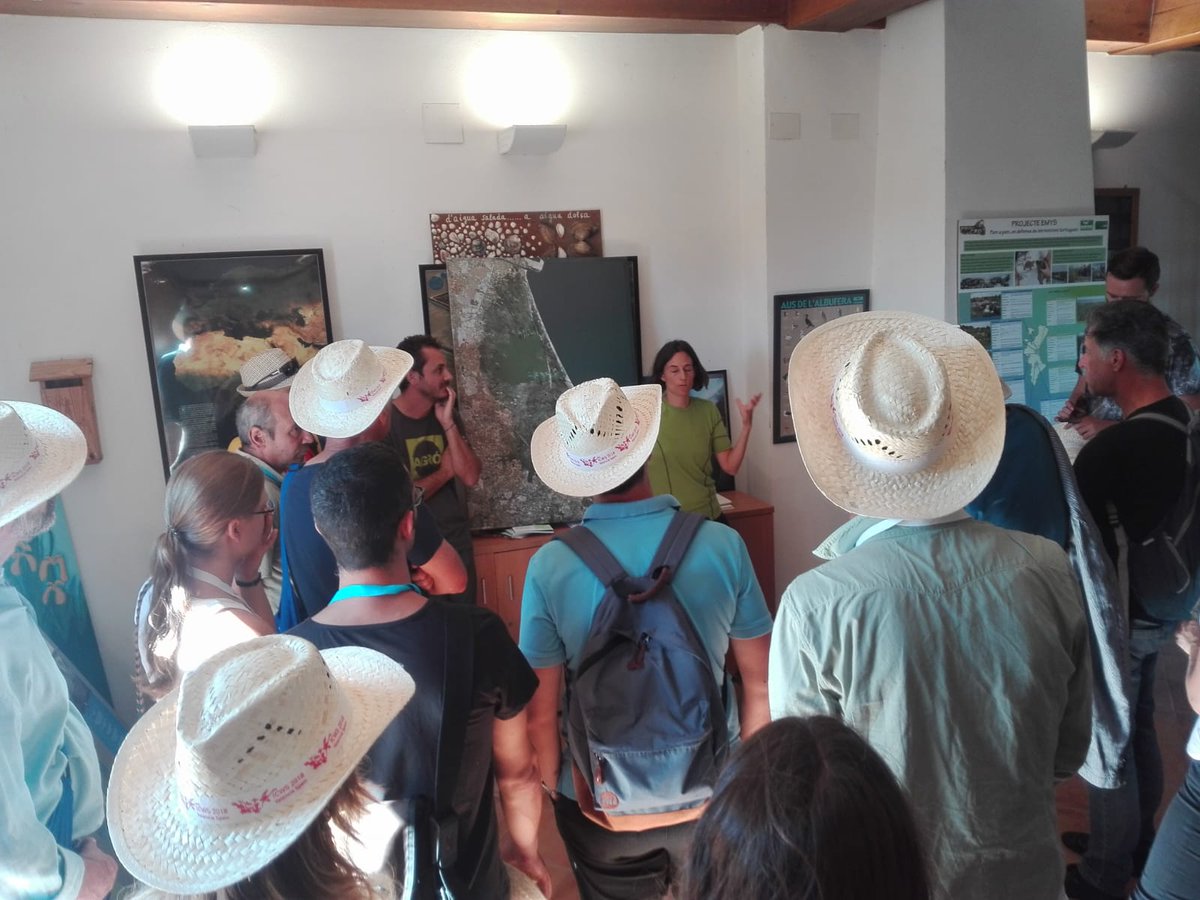tancatdelapipa's tweet photo. Hoy nos han visitado los expertos en humedales artificiales del @ICWS_2018. Encantados de su interés en los resultados de nuestro trabajo integrando la mejora de la calidad del agua, recuperación de hábitats y biodiversidad, fomentando la participación ciudadana y el uso público https://t.co/emA0OgEdGM