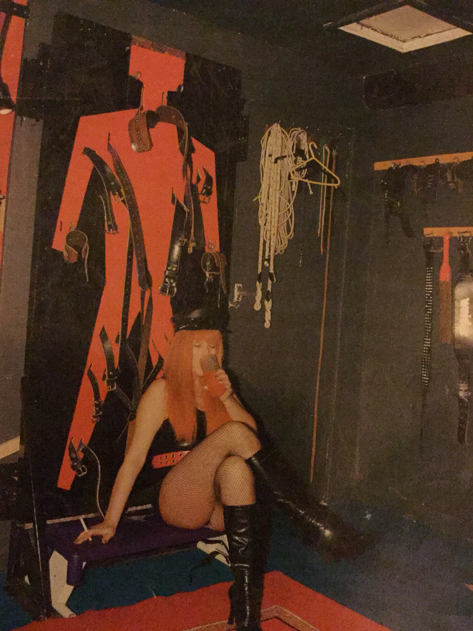 1 pic. A blast from the past ! This was my beloved Chambers before @aleedsstudio ! Oh and me of course incognito with my long red wig lol x https://t.co/RXc5Ei6vB4