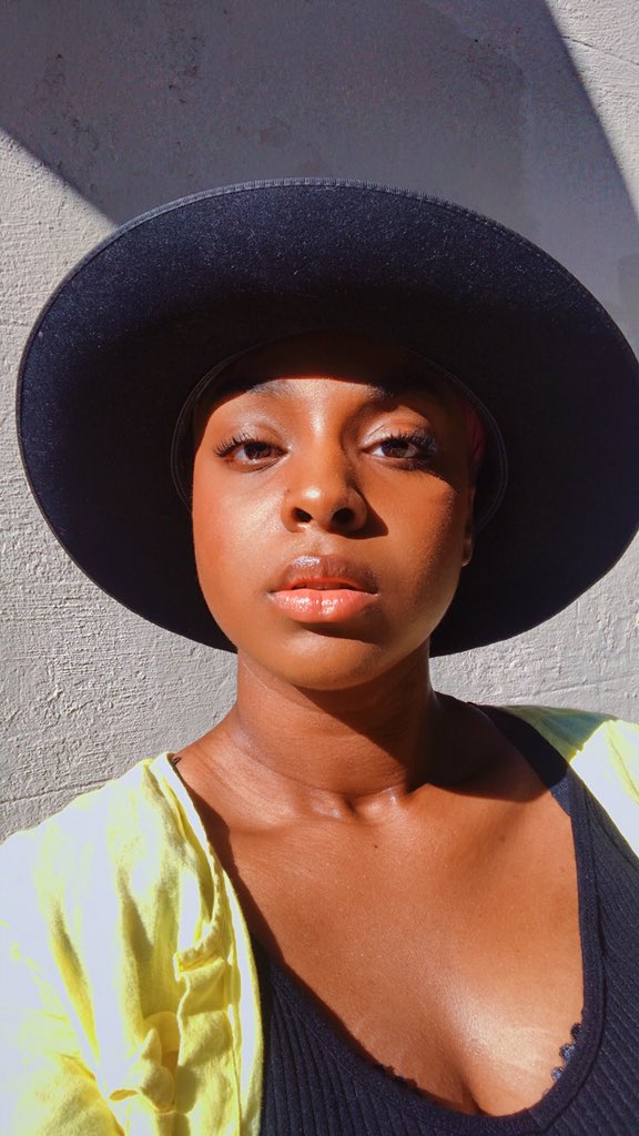 DaughterofPalms's tweet photo. Softly giving you Venus in Scorpio energy . #queerbabe https://t.co/KSRVQ2UKfs