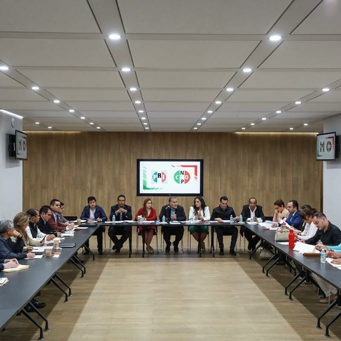 Region_3EdoMex's tweet photo. El día de hoy en reunión de trabajo con el CEN de la CNOP para revisar el plan de trabajo de los próximos meses. Vienen cosas muy buenas. #FuerzaCNOP @CNOPNacional @arturozamora https://t.co/hgKKjvLszQ