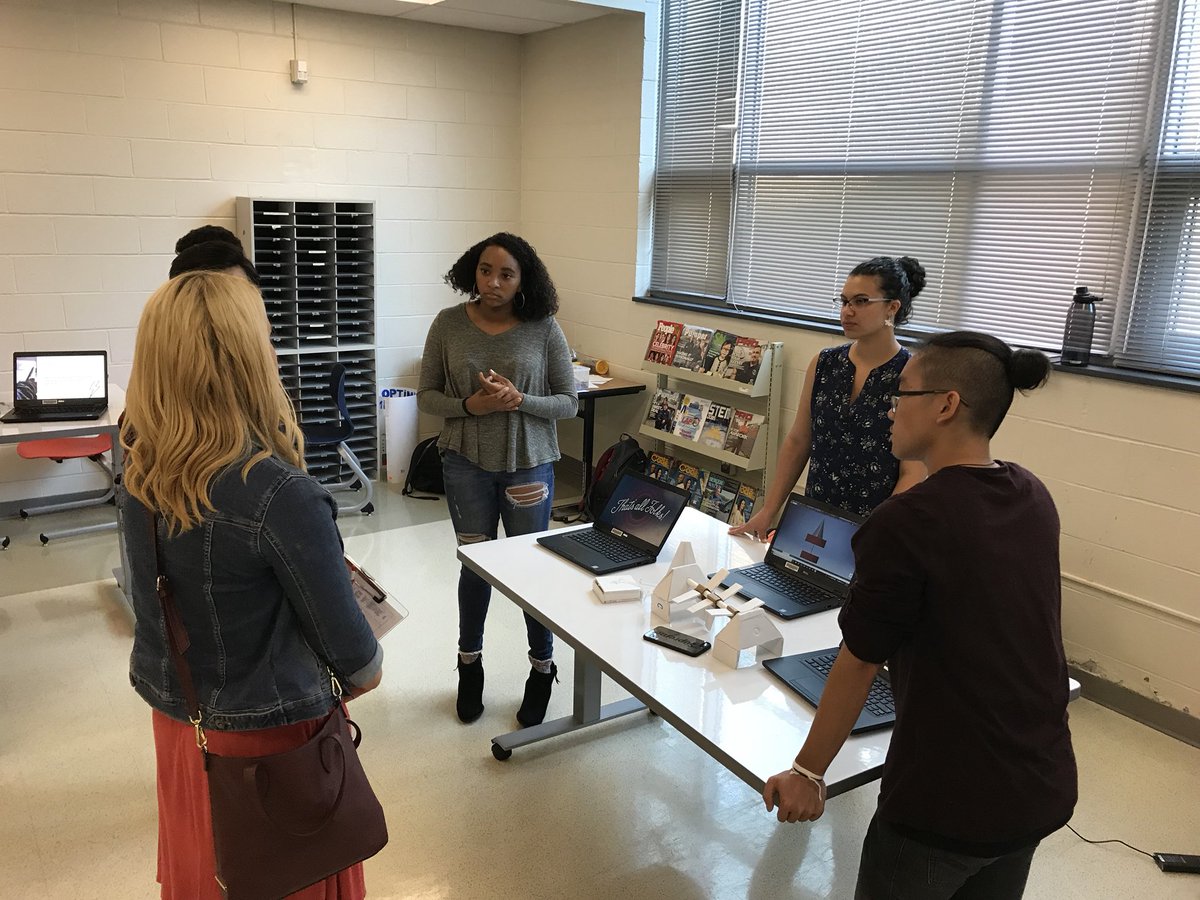 EdisonSTEMprg's tweet photo. Our junior Global STEM cohort did a great job presenting their tidal powered designs to various program stakeholders today. #EdisonGlobalSTEM https://t.co/wPCzE3ZS5a