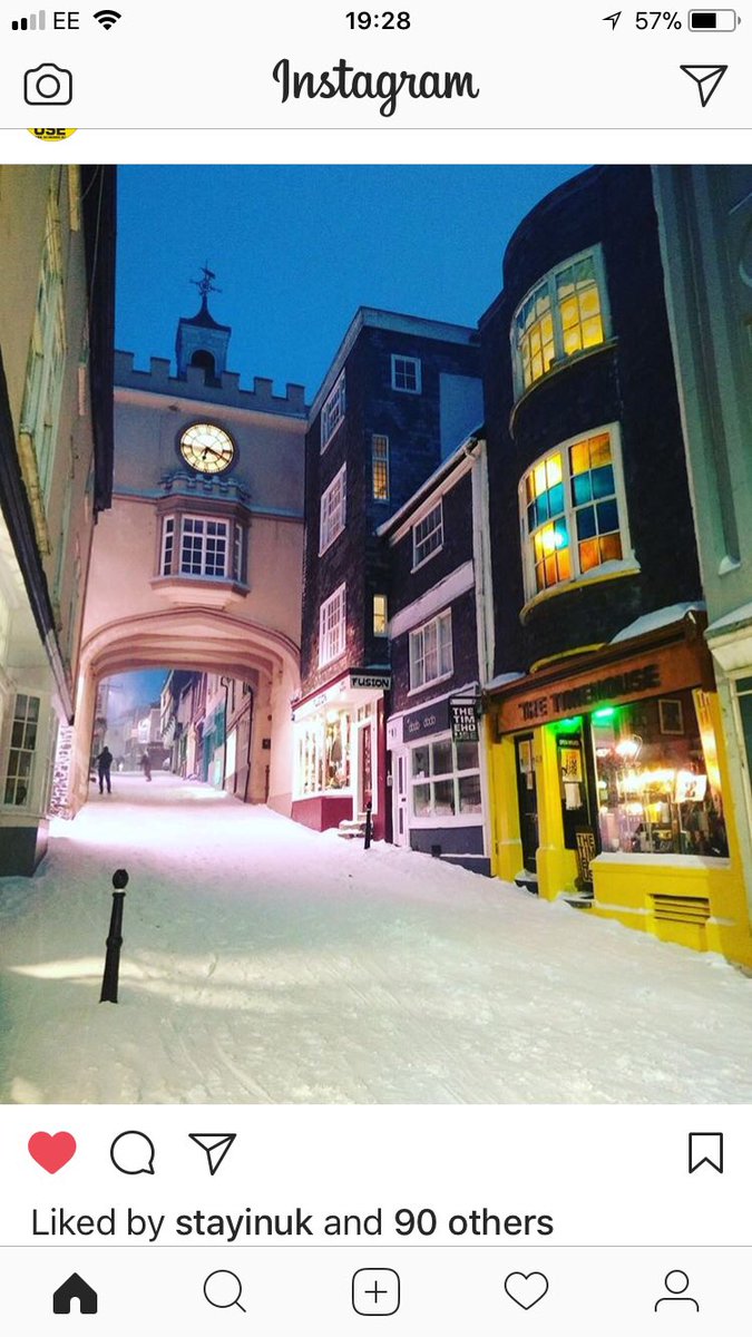 mydevonholidays's tweet image. Making plans for Christmas? One of the best Christmas markets in Devon has to be Totnes Christmas Market #totneslatenightshopping so make sure 4, 11 &amp;amp; 18 Dec are in the diary! #totnes @VisitDevon @visittotnes #southhams 😍🎄🎄https://t.co/B8lDbIzKxc