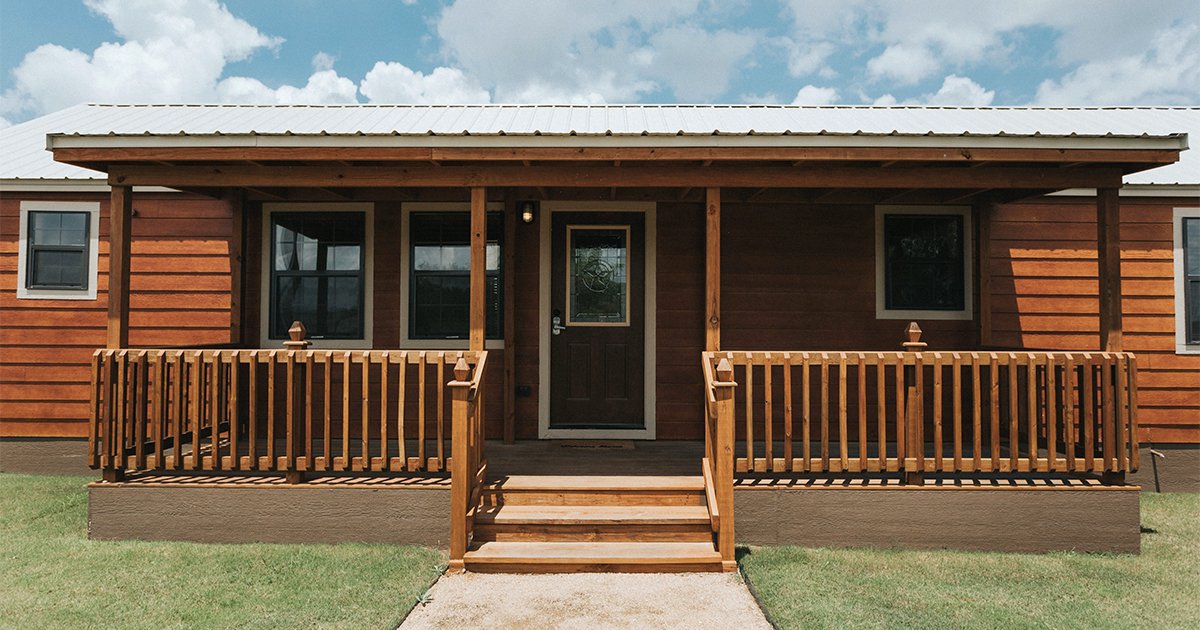 Leland S Cabins On Twitter Make Your Frontporch A Part Of Your