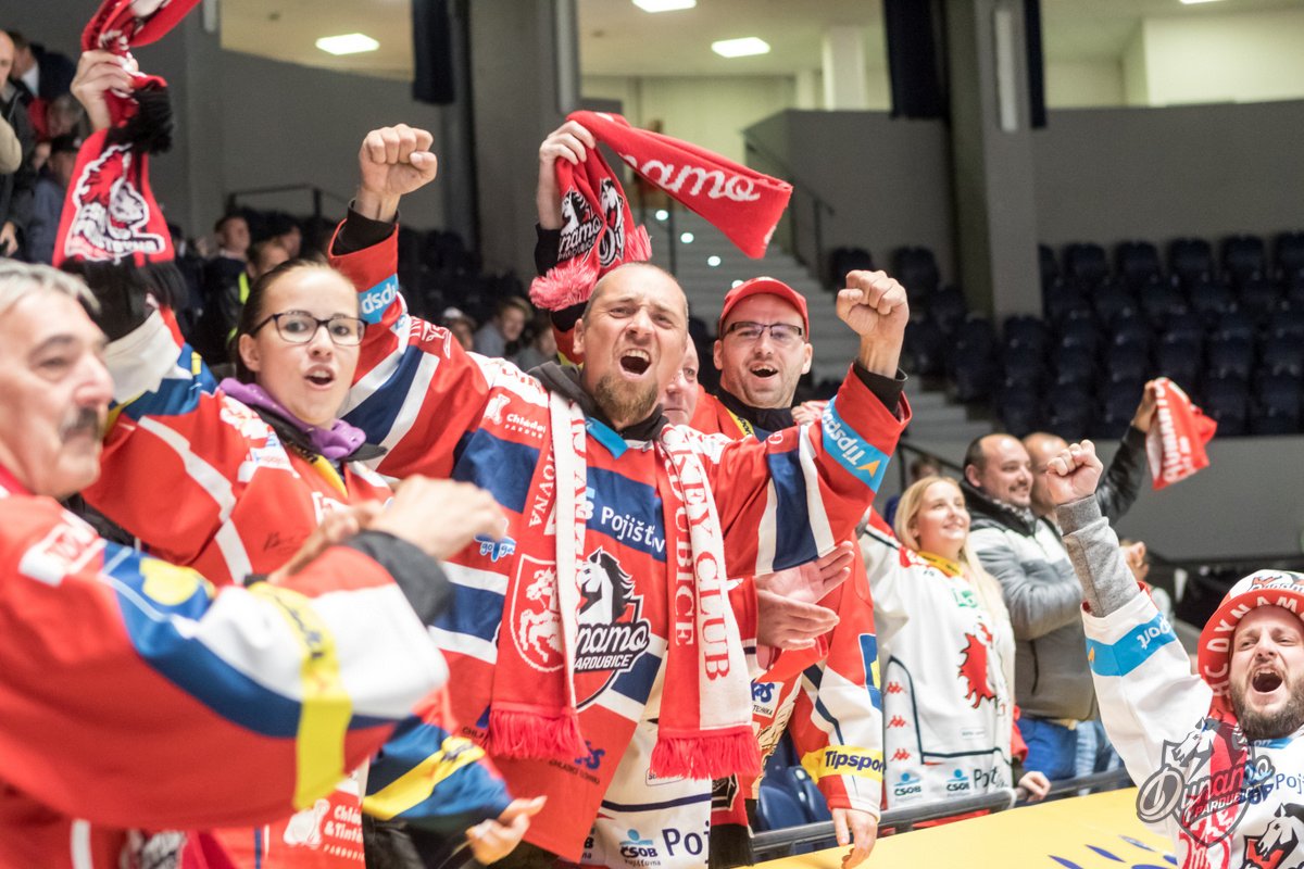 HCPCE's tweet photo. 🏒 #PCEvLIB | Připsali jsme si druhou výhru nad Bílí Tygři Liberec v letošní sezoně. Dvěma góly se blýskl Petr #Sýkora, zisk tří bodů jistil výtečný Ondřej #Kacetl.
📷 👉 https://t.co/BMte3gTKrR
📺 👉 https://t.co/duL202qXvA https://t.co/8rHknwLZwz