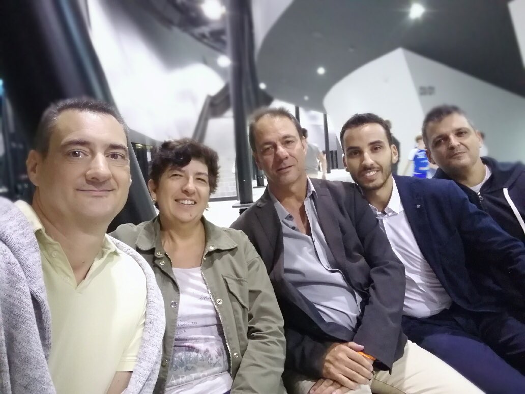 hand_nord's tweet photo. #TeamMNHB à l’ARENA pour la rencontre PAUC / Toulouse #All4PAUC https://t.co/N3ahmkxbuq