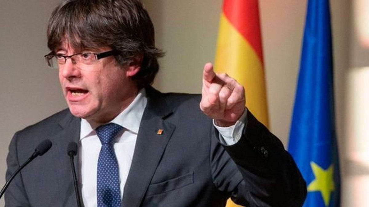elespanolcom's tweet photo. La broma del Nobel de la Paz: Puigdemont, en las apuestas junto a Trump, el Papa y Kim Jong-un https://t.co/tDsIRrW9ys https://t.co/L4JssbfuFH
