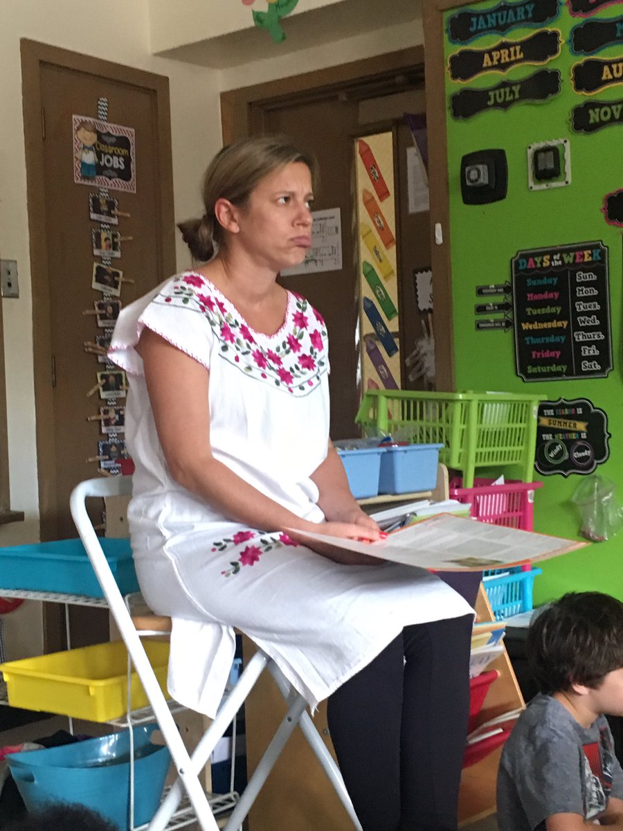 1Kclassroom's tweet photo. EMOTIONS 101 with @mspolleyhatch #secondstep #readingfacialexpressions 🤷🏽‍♀️😳🙁😬 https://t.co/Gxt0ue7IFS