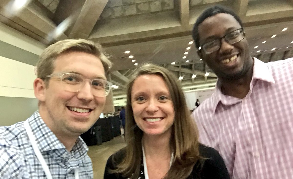 codyscarter's tweet image. #DailyDx Team meets @SUNYUpstatePath! Great to meet you Michael! Good luck with everything. @bluehatcomics85 #ascp2018 #mottirl