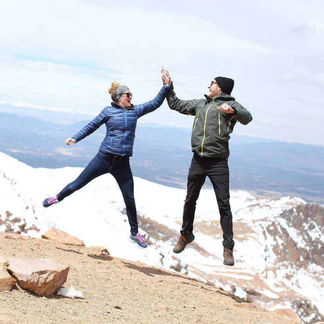 For the first time in 70 years of operation, we have welcomed more than half a million visitors to Pikes Peak – America’s Mountain in one year! Thank you to all 527,696 people who have visited in 2018! 
See article: bit.ly/2Qtb8E3
#newheights #pikespeak
📷 @danwremington