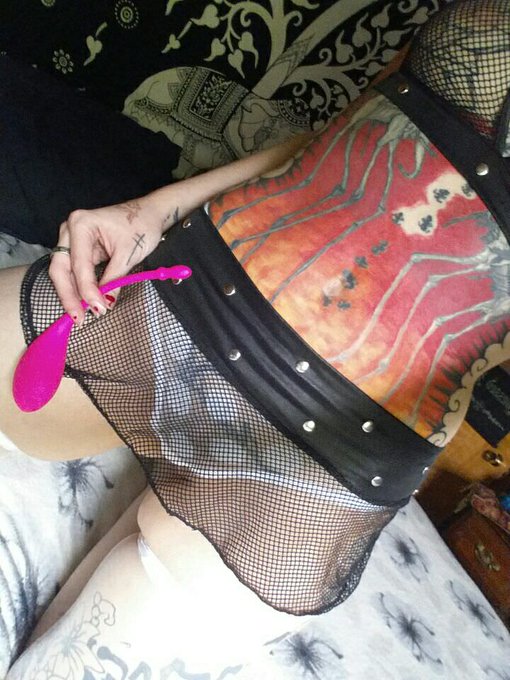 New video, up and running on @ManyVids! Cum check it out https://t.co/qY6Jx53alw<a class="tags" href="/tag/manyvids">@manyvids</a><a href="/tag/americanhorrorstory"class="tags"><span>#americanhorrorstory</span></a><a href="/tag/ahsapocalypse"class="tags"><span>#ahsapocalypse</span></a>