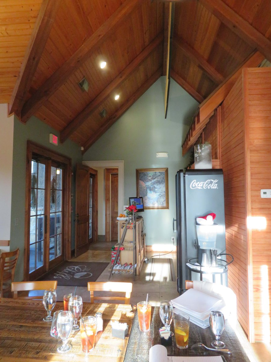 FH_Design's tweet photo. We converted an old log turnhouse into a welcoming bistro by creating a distinctive space that brings in natureβs surrounding with finishes of wood and stone.
#InspiringSpaces #DesigningForSuccess #Fhdesign https://t.co/a91Jdi7ruI