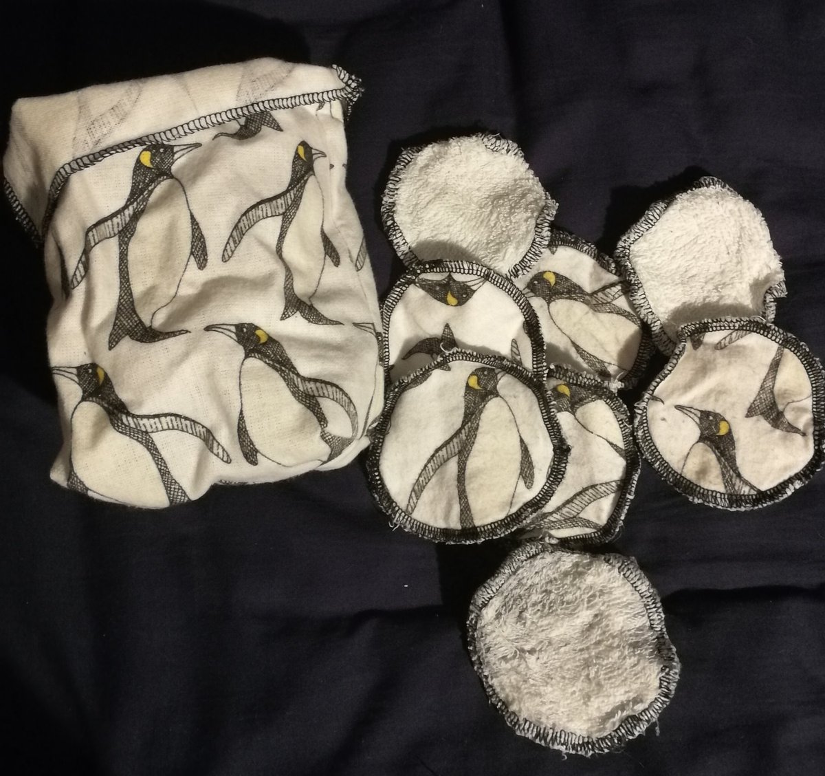 LyndsCroal's tweet image. Day 3: I got these great reusable face wipes on a UK @Etsy shop Little Green Craft and they work better than I'd expected! Made from sustainable materials and they come in this awesome penguin design 👌 🐧 #ScotClimateWeek #2050StartsNow #beyondthetarget #zerowaste