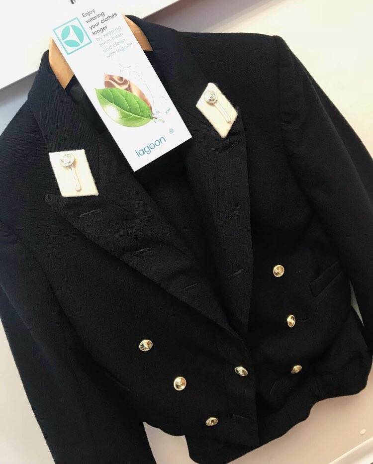 😍⚓️ Hello Sailor! ⚓️😍

Our rapid dry cleaning services will have any Officer OR Gentleman looking ship shape in a few hours! 🛥

No need to wait days or weeks for items to be cleaned and returned.

All our cleaning services are carried out on site and are ready quickly!