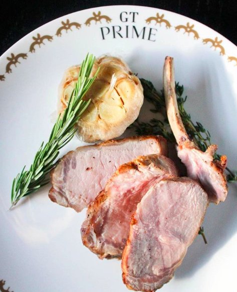 Custom plates for instagram-worthy meals! 🤩

@BauscherHeppUSA's mouths are watering @giuseppetentori 
Bone-in Berkshire Pork Chop!
・・・
#TabletopMatters
#BokaRestaurantGroup #GTPrimeSteakHouse #gtprime #gtprimechicago #chicago #chicagofood #chicagoeats #bauscherhepp