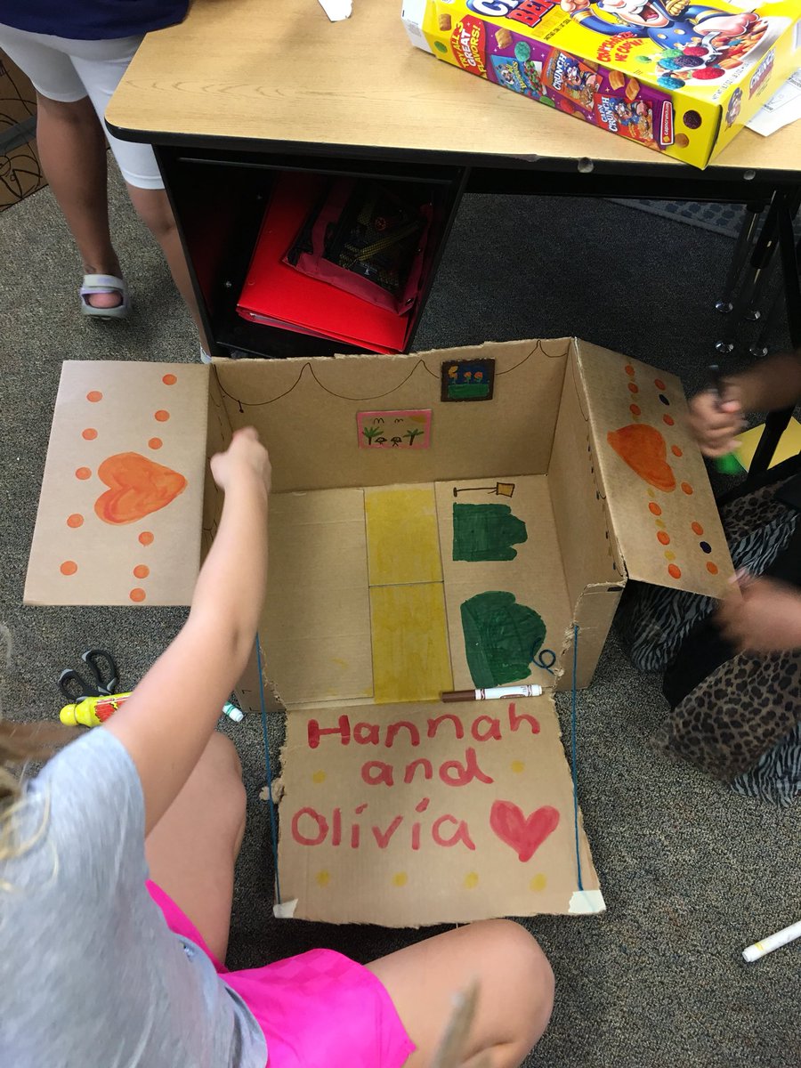 CBurden10A's tweet photo. Some amazing cardboard creations #cardboardchallenge #PUSDedu https://t.co/v8F2k5ye1y
