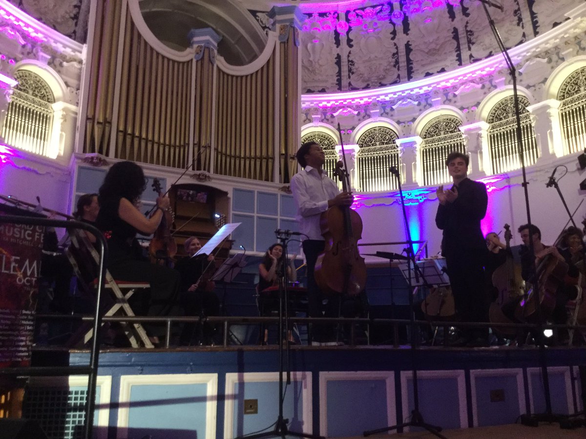NicolaLisle1's tweet photo. Wow, fabulous. Mesmerising Lark Ascending from @priya_mitchell and incredible playing from @ShekuKM in Rococo Variations, earning a standing ovation. Wonderful evening! @Oxchambermusic #ocmf #elements18 π΅πΆ https://t.co/aH86H289e3