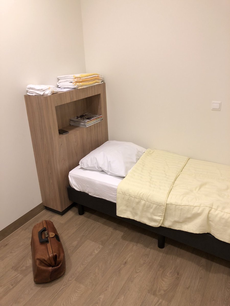 bjhdierick's tweet photo. En dan nu: nachtdienst op de huisartsenpost. https://t.co/t8mQrJ8u9j