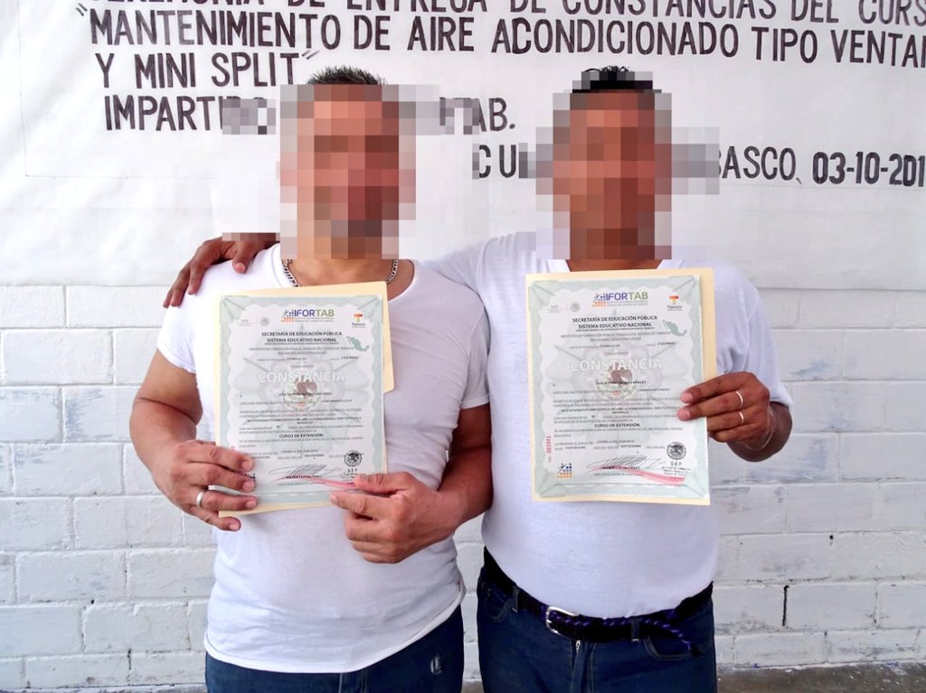 Arturo_MPulgar's tweet photo. #Enterate El día de hoy concluyeron 12 internos del #Cereso de #Cunduacán el 1er. Módulo de Mantenimiento de Aire Acondicionado tipo ventana y minisplit, como parte del acuerdo de colaboración entre el @ifortab_ y #SSPTab via Dirección General de Prevención y Reinserción Social. https://t.co/kId3Cn6R9R