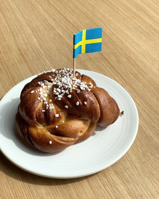 Tomorrow we're celebrating the annual Swedish celebration of the cinnamon bun. Swing by to get your Cinnamon Bun Day fix! #kanelbullensdag #cinnamonbunday #kantinesf