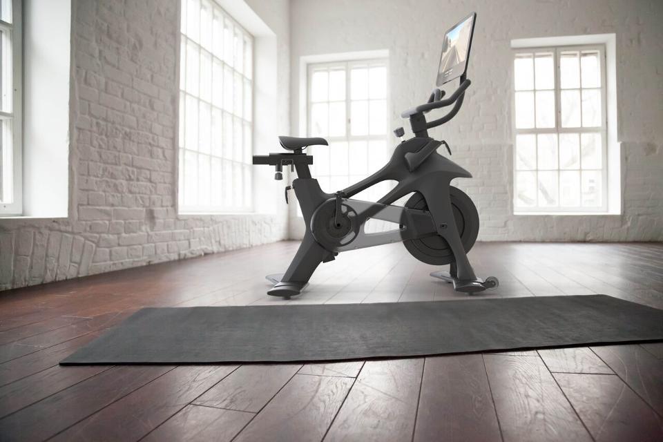 ForbesLife's tweet image. Exclusive: Peloton and SoulCycle designer @EricVillency, CEO of @VillencyDesign, unveils a revolutionary new fitness bike, available for purchase starting this Friday. on.forbes.com/6013D4DdR