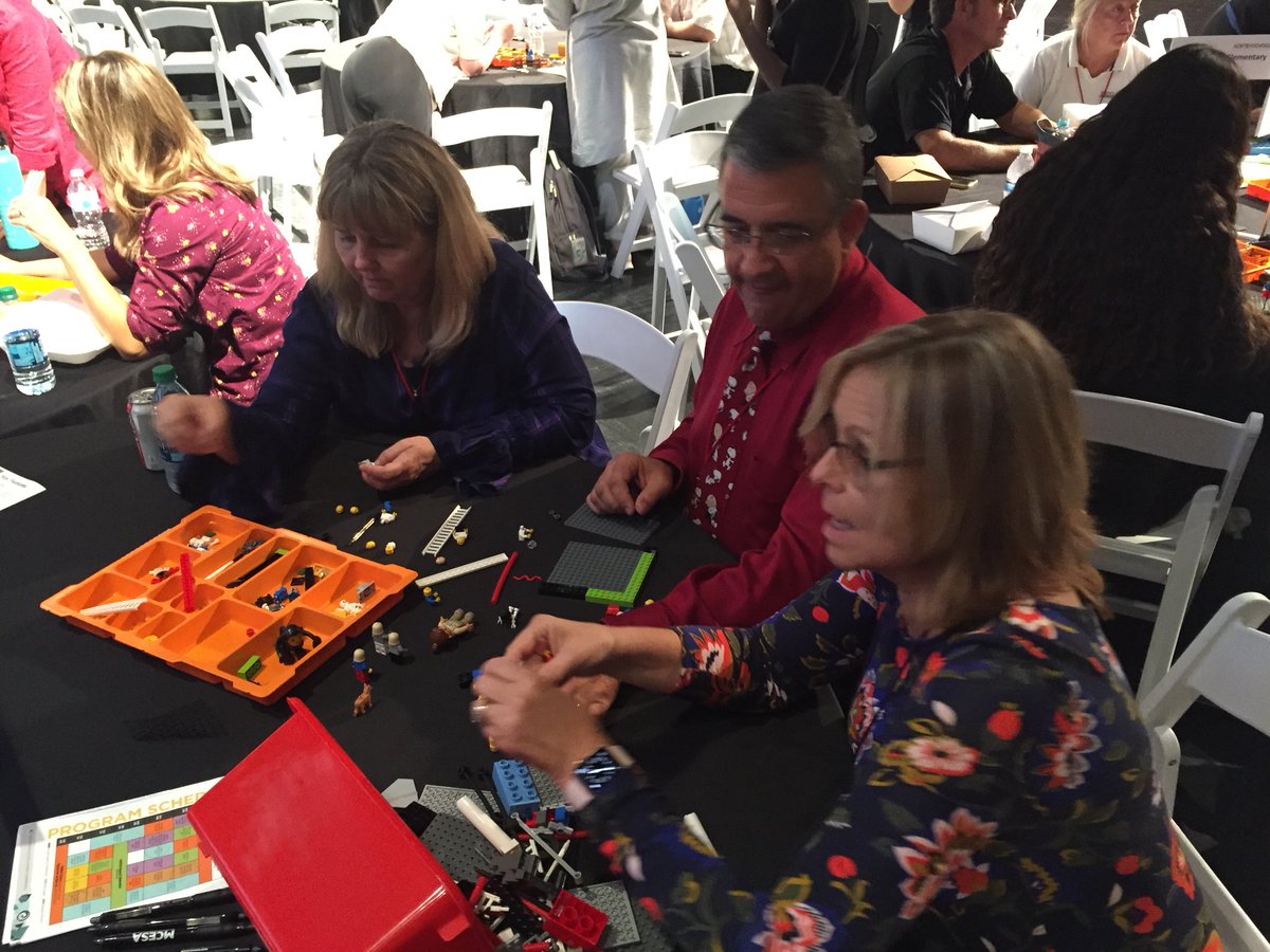 Uden663's tweet image. @MaranaSchools represented at the #AZSciTech kickoff by Rattlesnake Ridge, Coyote Trail, and Picture Rocks! Some great learning, collaboration, and planning for our STEM leaders.