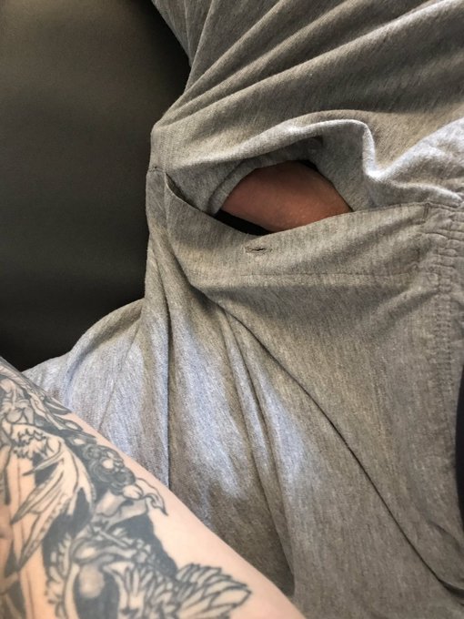 This shit always happens to me at the gym. https://t.co/vhx38rHEiA