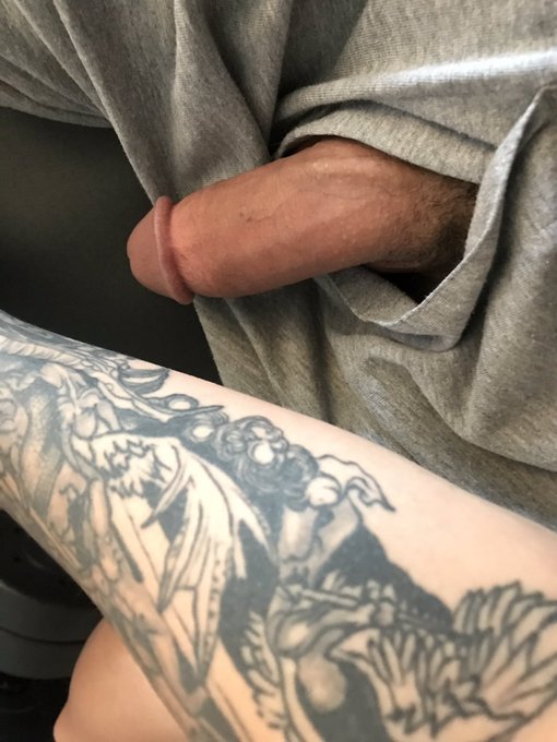 This shit always happens to me at the gym. https://t.co/vhx38rHEiA