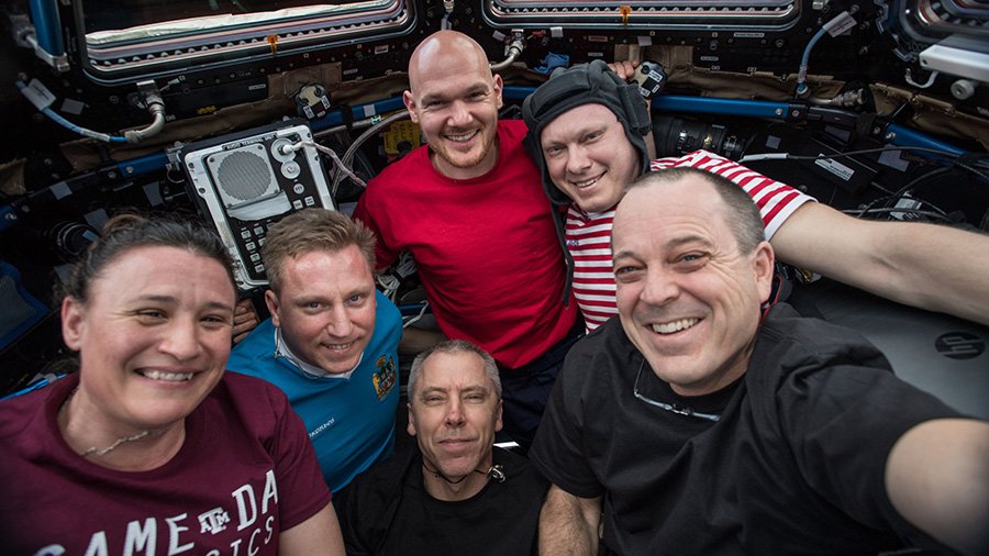 A European astronaut has taken command of the space station for the second time since 2009 as a home bound trio prepares for landing Thursday. #AskNASA go.nasa.gov/2IBGHZY