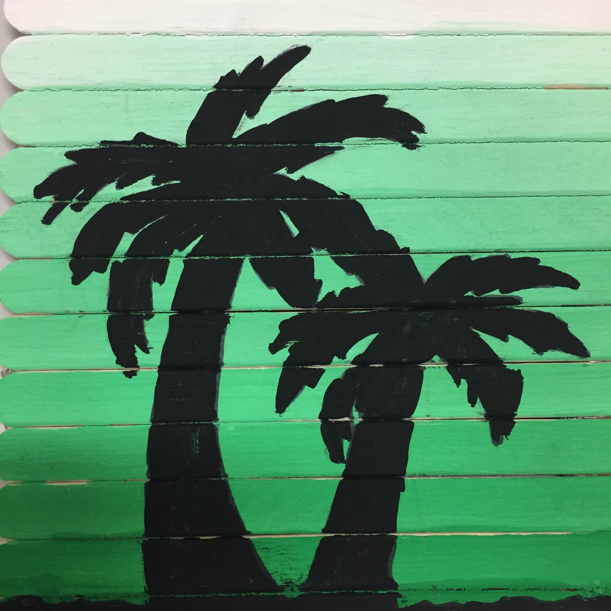 lkowalske's tweet photo. Middle School silhouette with tints. https://t.co/wIUcJDDgXo