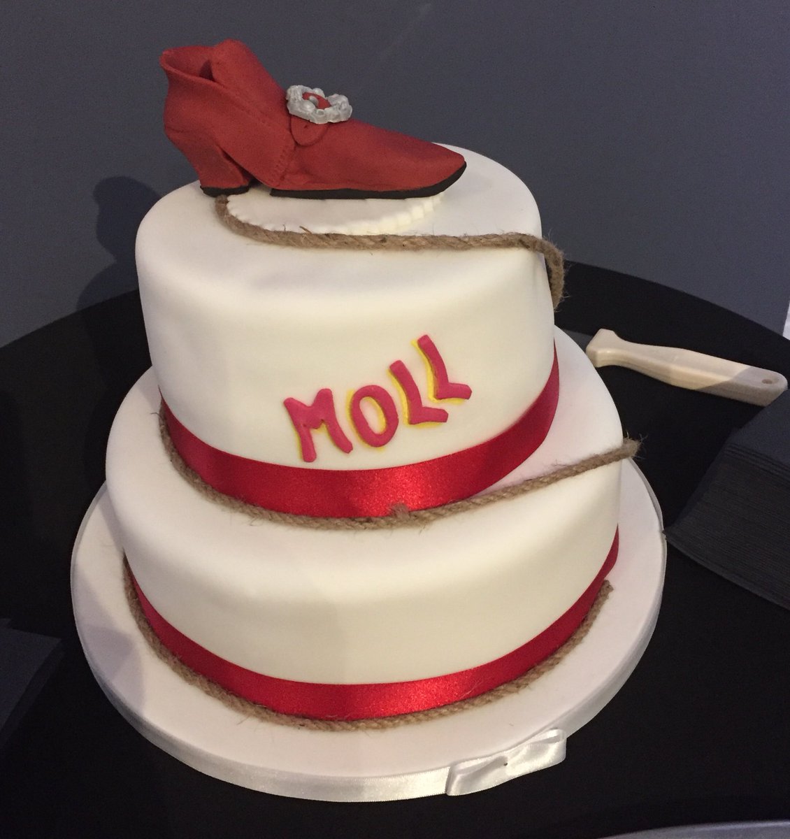 lynbarton21's tweet image. Absolutely stunning production of Moll Flanders @mercurytheatre  . Fast furious .. such imaginative direction.Great cast .. so talented and wonderfully versatile set Book now .... so so good!!