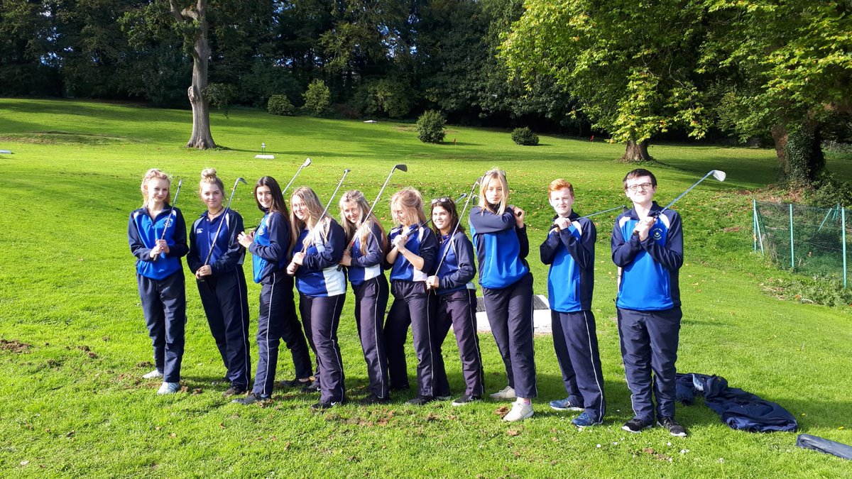 colmuirechaven's tweet image. Transition year students got to practice their golf skills today while playing some pitch and putt, more practice needed but some serious potential! #fore @tyyearireland @tydotie