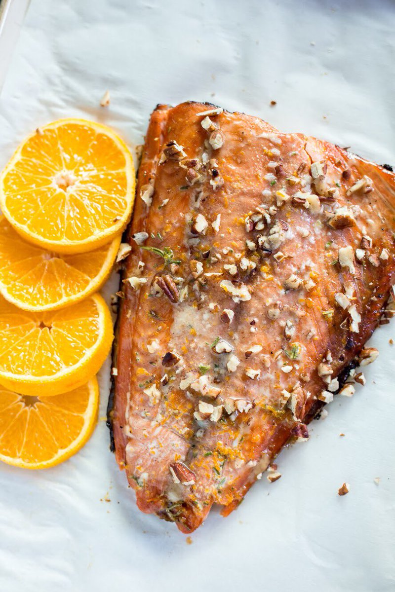 platingpixels's tweet photo. Fall themed seafood is totally a thing: Maple Glazed Sheet Pan Salmon with Citrus. Get #recipe here https://t.co/E1vrkmzXLV #ad #PrepNowSavorLater #StockPrepWin @foodsaver https://t.co/LElnMUYLFP