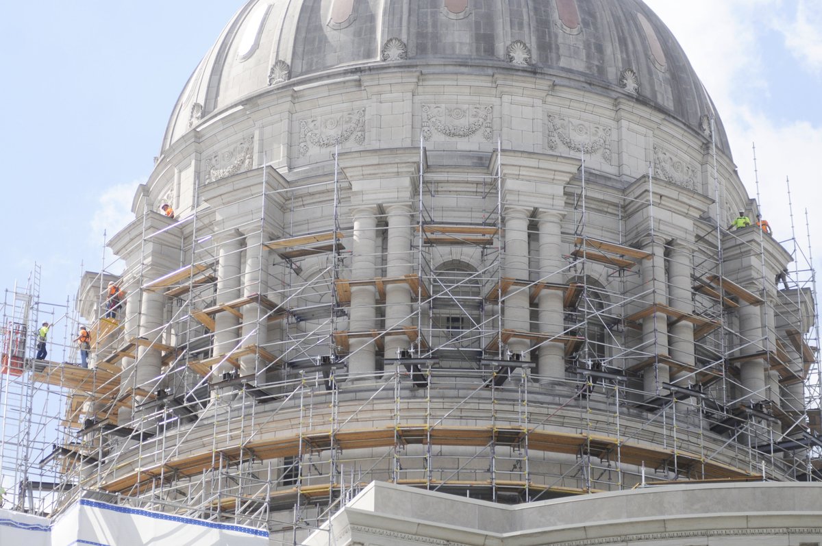 MissouriOA's tweet image. Crews have been constructing scaffolding around the drum of the Capitol building as they continue to repair and restore the historic building. Once the scaffolding around the drum is built, crews will start constructing scaffolding around the Capitol’s dome. #MOCapitol