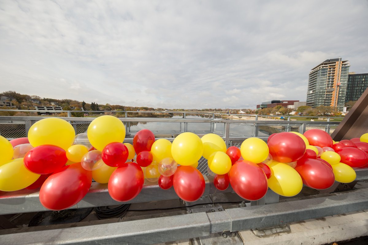 cityofsaskatoon's tweet photo. Be sure to check out our City of Saskatoon News Facebook page for the highlights and best photos from the #BridgingToTomorrow #yxe celebration! https://t.co/Mx7bg2WIKe