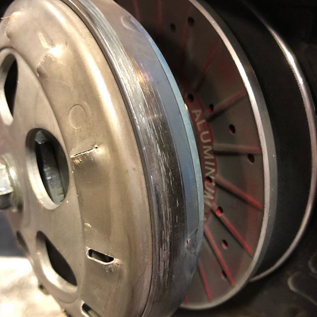 ScooterSwapShop's tweet image. @slow.eddie  you need to take it easier on your prebug. Your clutch bell isn’t too happy :) #zuma #prebug ift.tt/2OElAM4