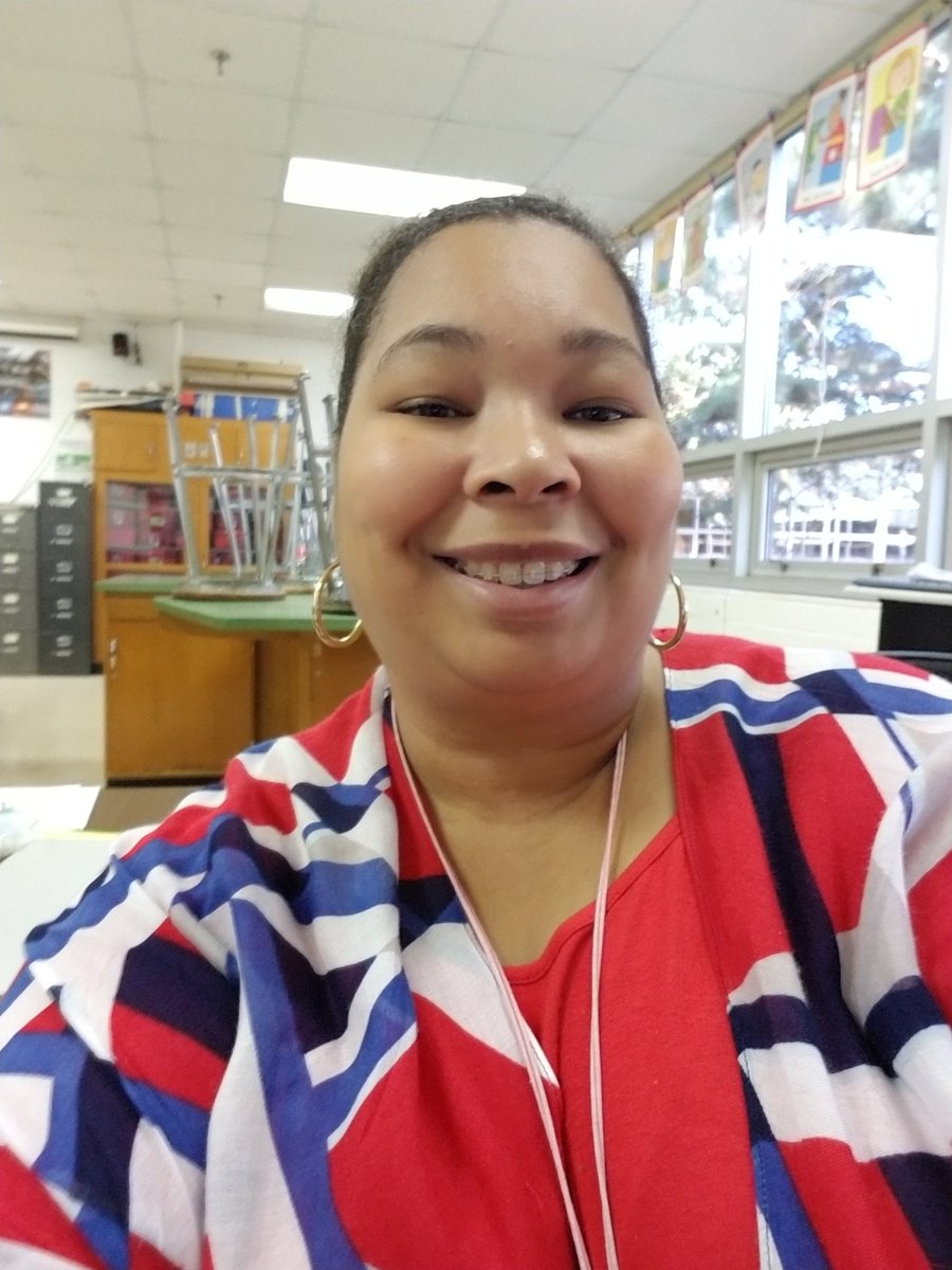 MrsGabrielleW's tweet photo. #Red4Ed #VEAStrong #VBEA https://t.co/jy3GsrOF2p