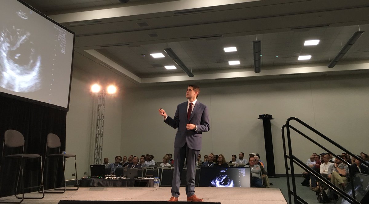 SonoSnowbunny's tweet image. Dartmouth-Hitchcock EM/CC guru Matt Roginski @mattroginski projects a large D-sign to an equally large audience at #ACEP18 @dartmouthem  @EmergencyDocs #FOAMus