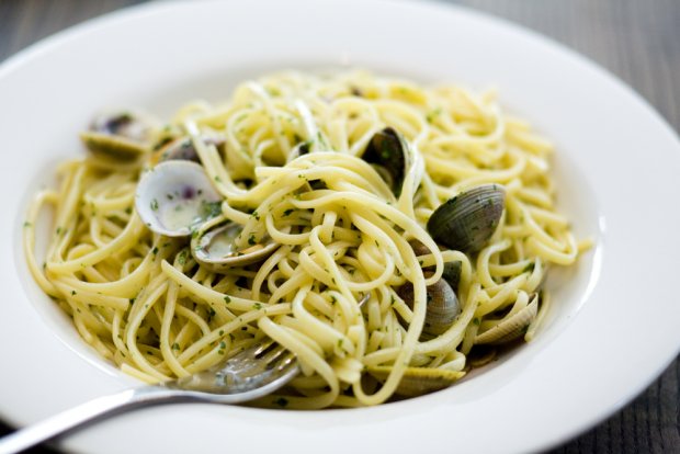 TheOliveOiler's tweet photo. 25 Recipes For The Best Olive Oil You Can Find! https://t.co/wMEqo0U05h https://t.co/RwLxIEQGBV